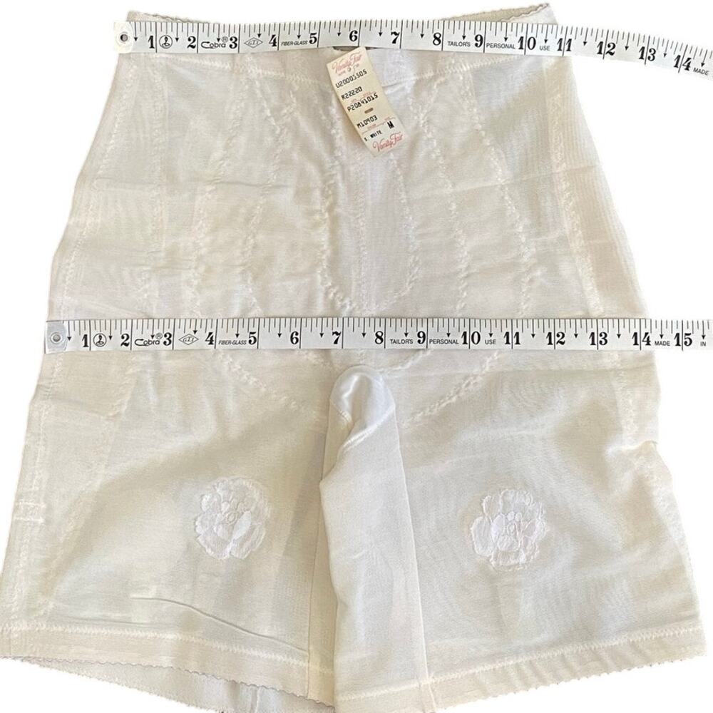 Vintage Vanity Fair Tulips Girdle NOS Long Leg Panty Size M USA - Picture 8 of 12